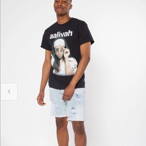 Rue21 Light Acid Wash Ripped Jean Shorts new 34